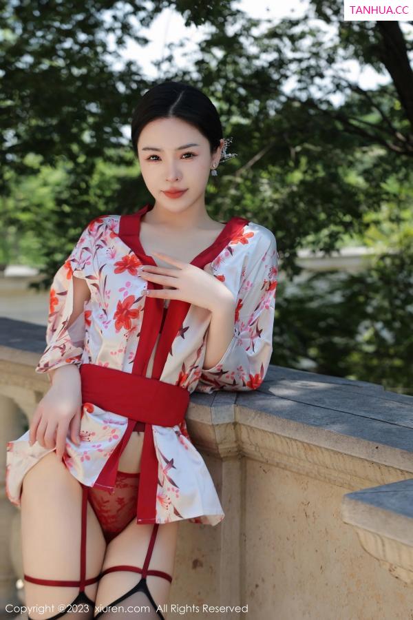   [XiuRen]高清写真图 2023.08.03 No.7177 米粒子 美腿和服第4张图片